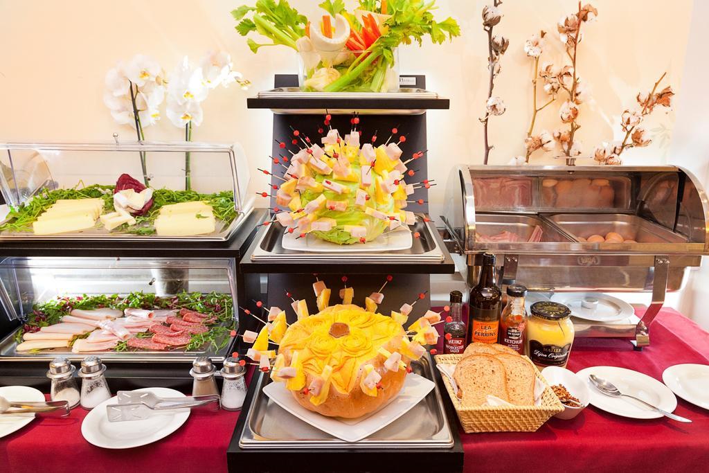 Borromini Hotel 4*
